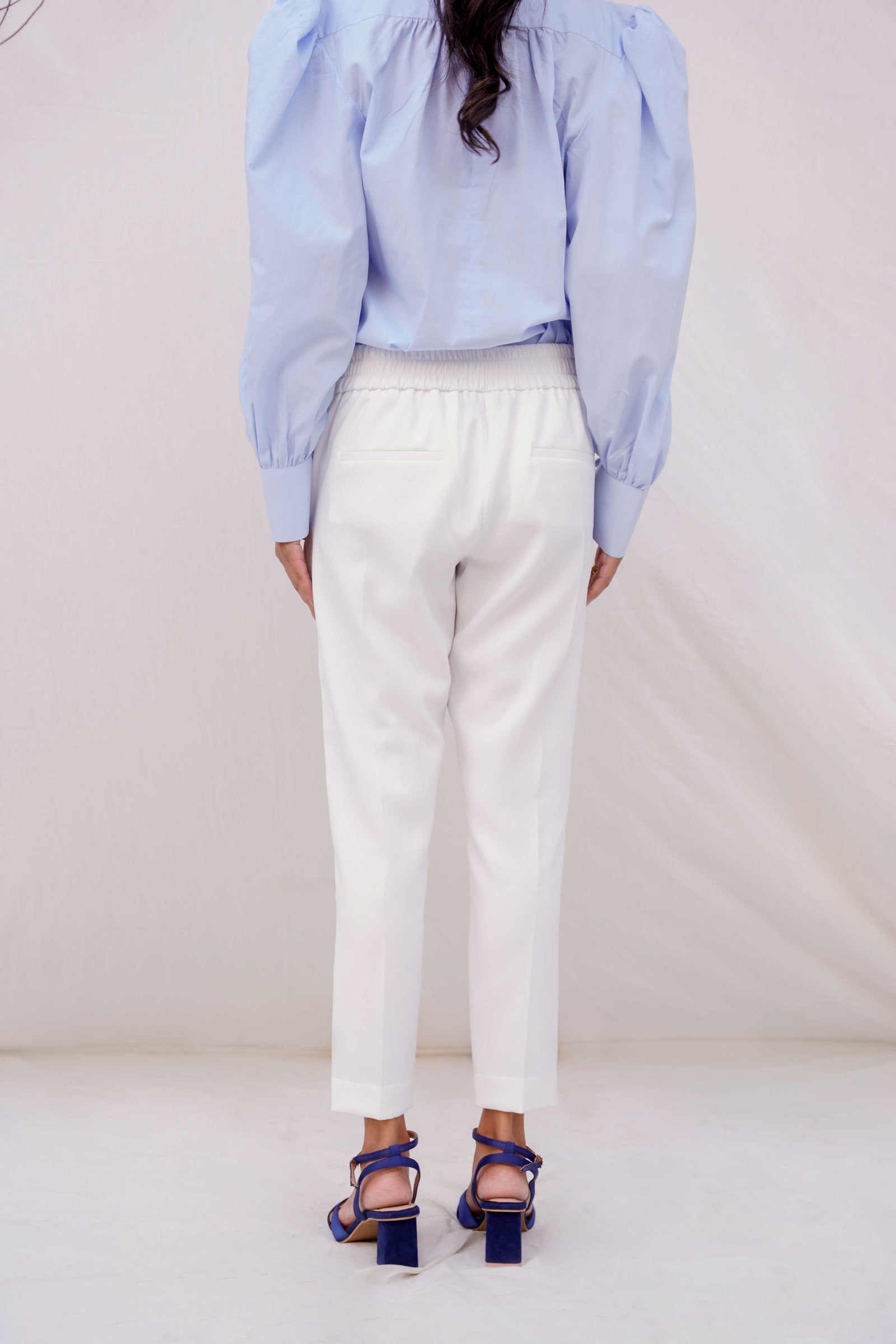 Gold Button Cropped Trouser
trousers
Trousers for women
cargo trousers women
beige trousers womens​
wide leg trousers women
women trouser design
womens trouser styles​
black trousers women
cotton trousers women​
pakistani trousers for women​
straight trousers women's​
women's trousers pakistani​
blue trousers womens​
slim cargo trousers womens​
stylish trousers for women