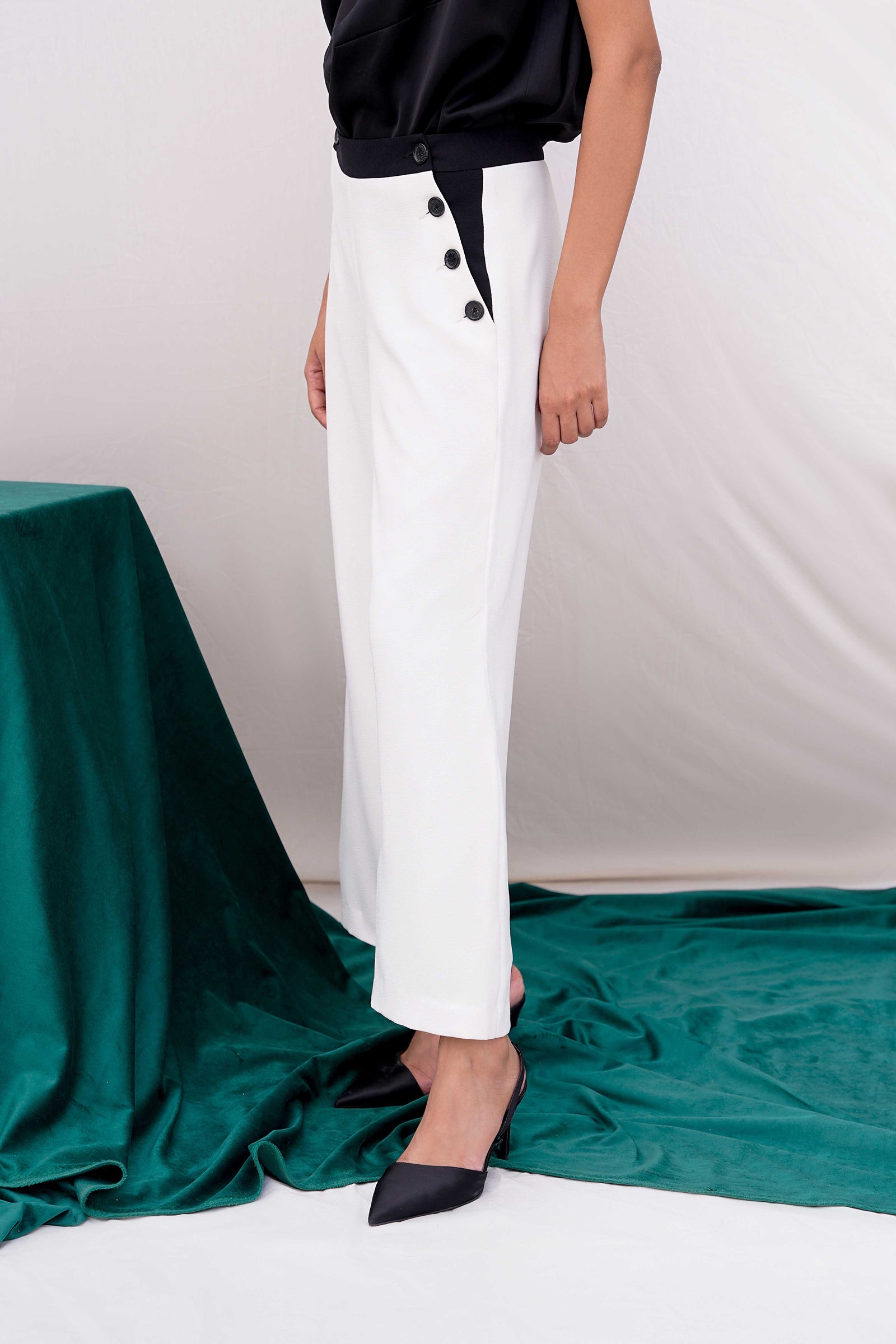 Monochrome Trousers
trousers
trousers for women
cargo trousers women
beige trousers womens​
wide leg trousers women
women trouser design
womens trouser styles​
black trousers women
cotton trousers women​
pakistani trousers for women​
straight trousers women's​
women's trousers pakistani​
blue trousers womens​
slim cargo trousers womens​
stylish trousers for women
