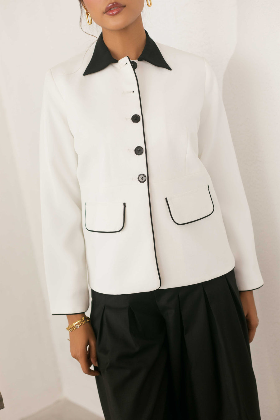 Contrast Collar Blazer