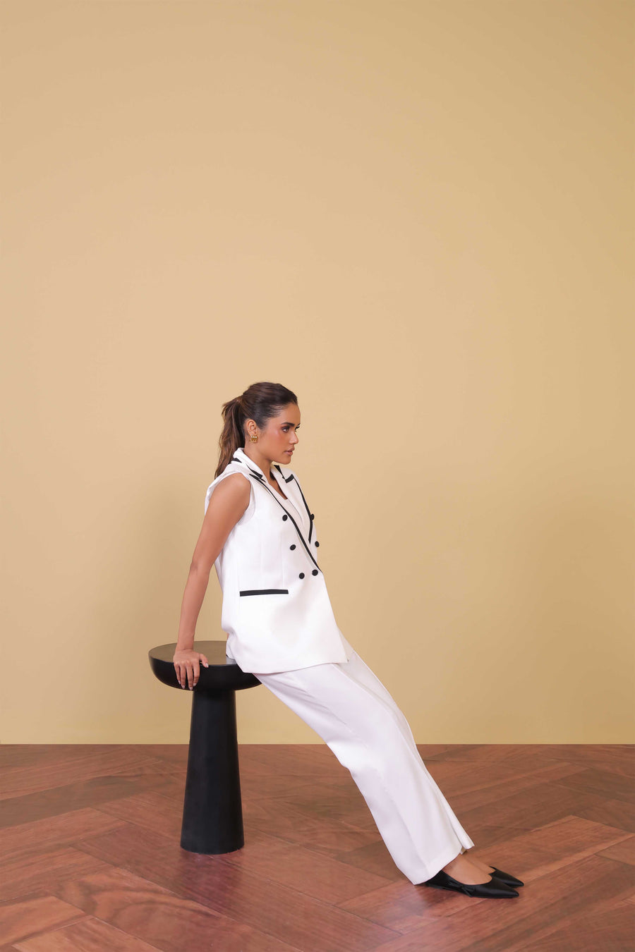 Monochrome Sleeveless Blazer